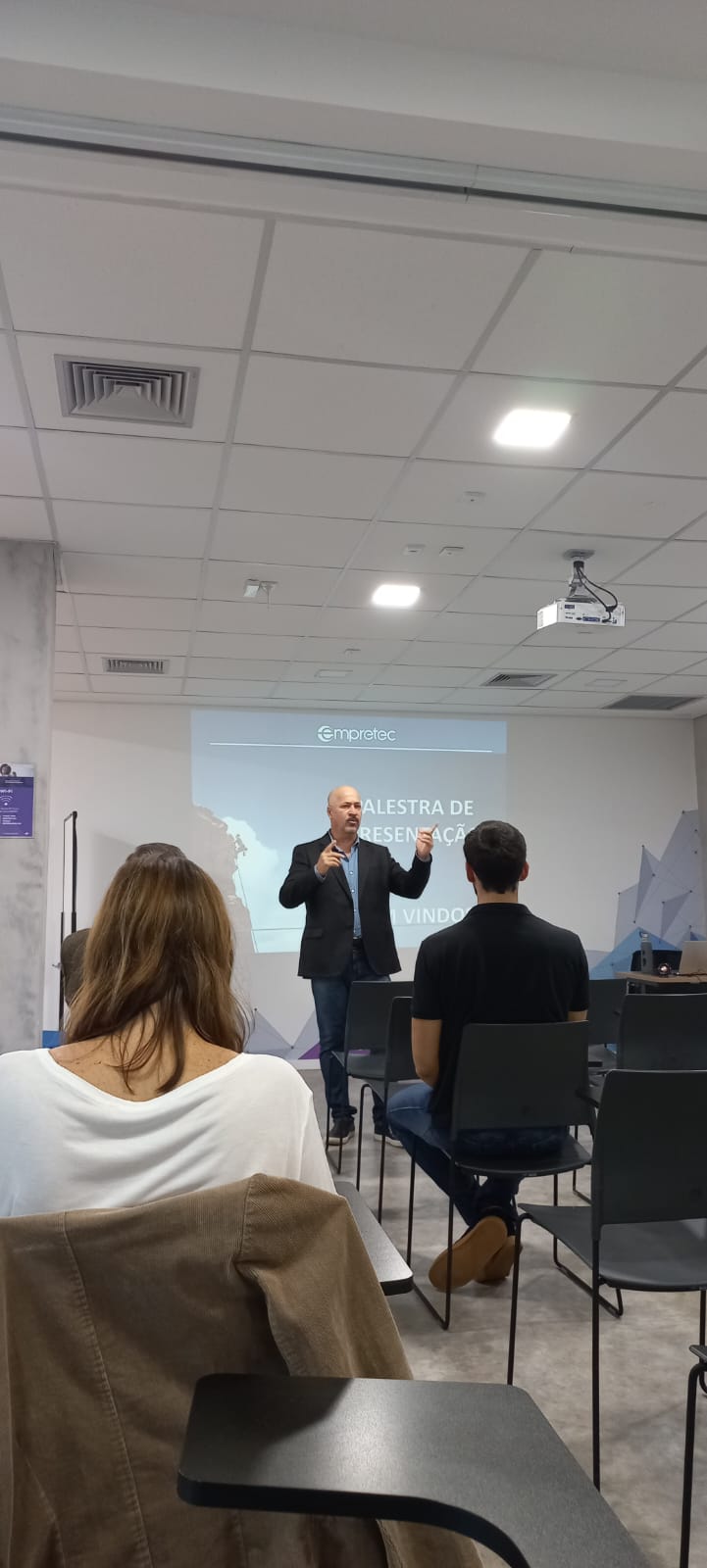 WhatsApp Image 2023-02-07 at 21.44.06 (3).jpeg